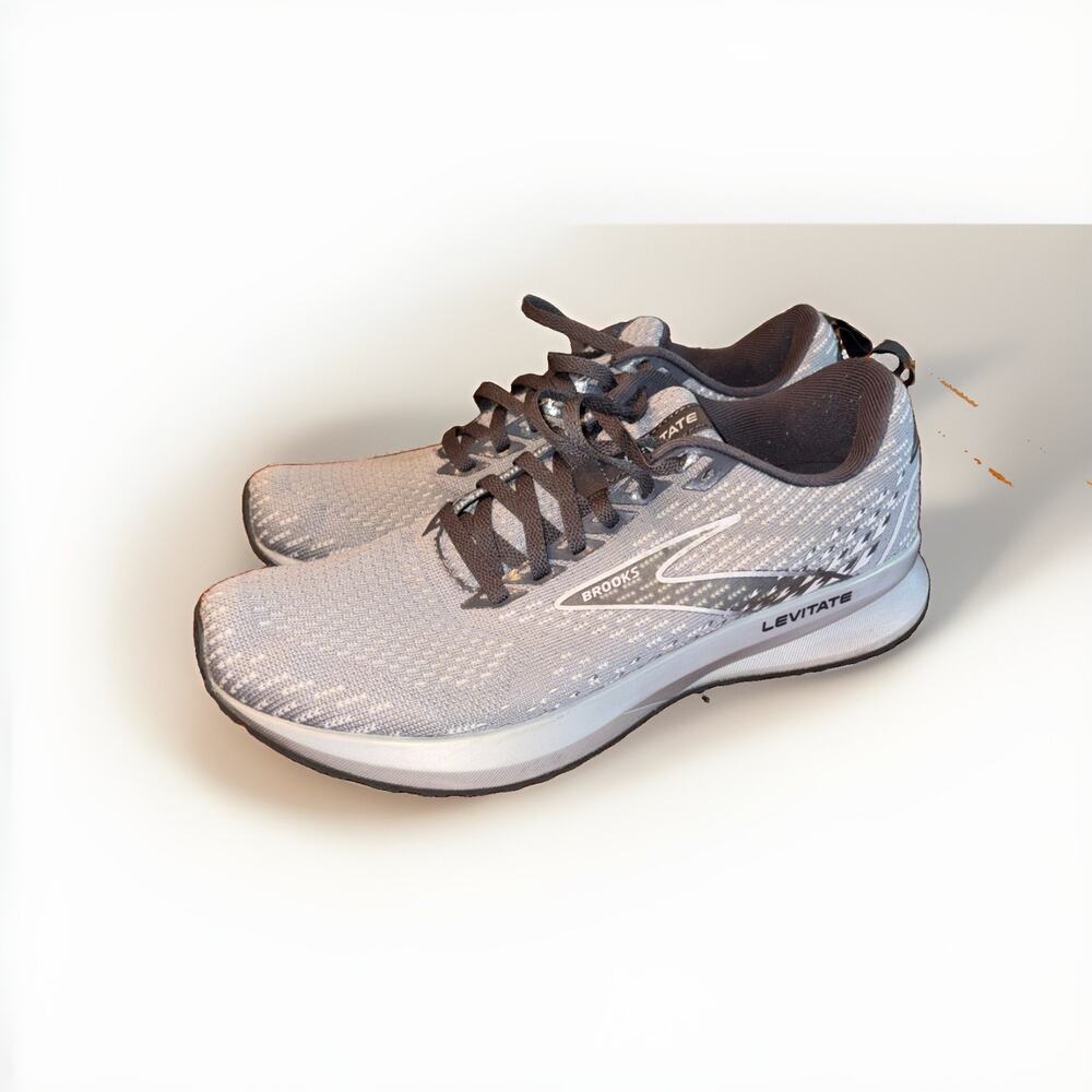 Brooks Levitate 5 Women's Size 9.5 M Grey Running Walking Athletic Shoes